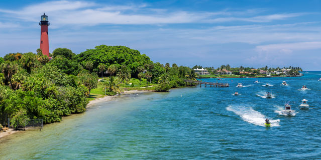 Jupiter lighthouse with boats
