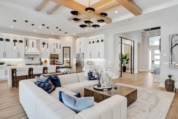 Luxury homes at Esprit at Avenir in Palm Beach Gardens