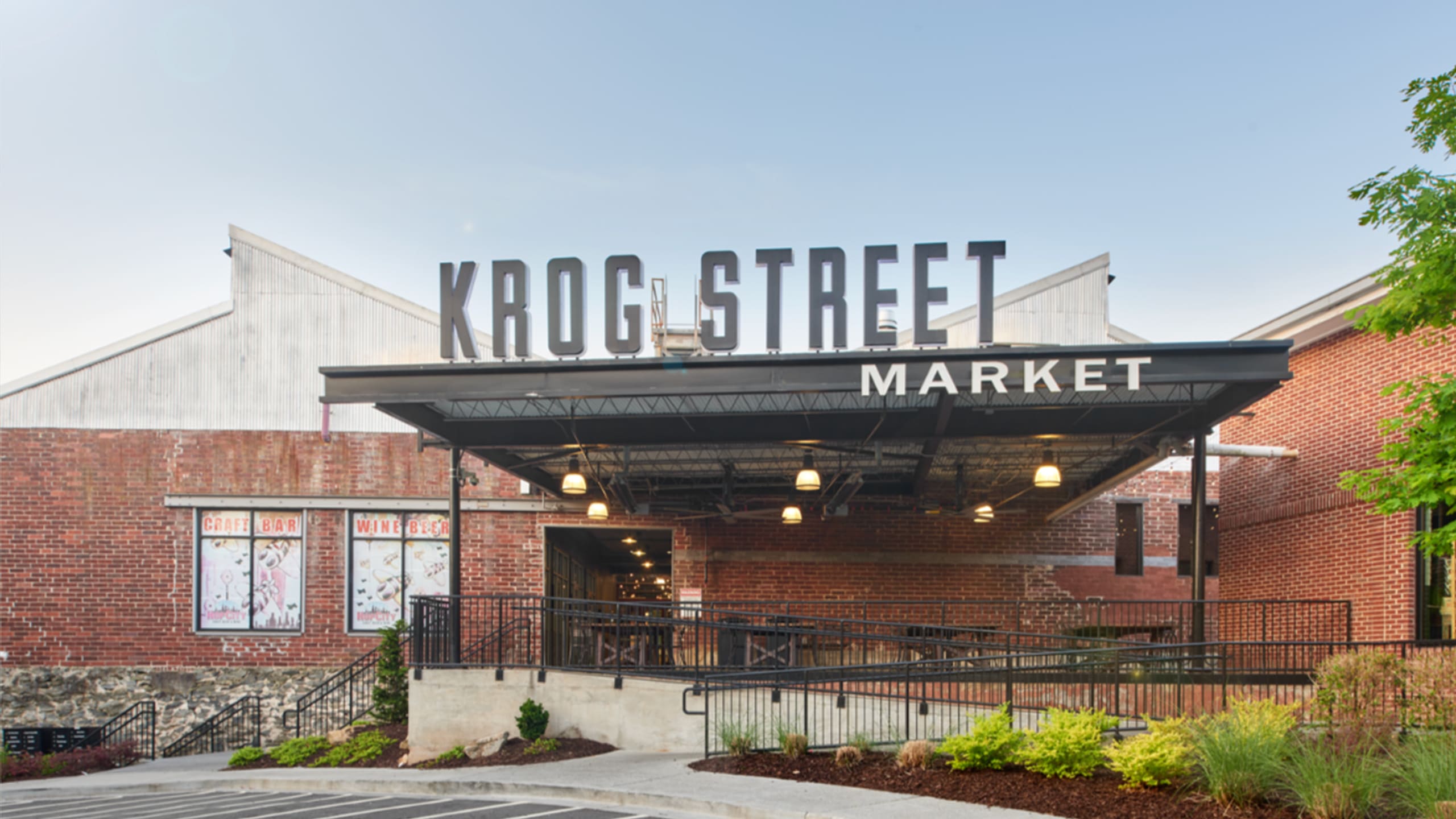 Dining and neighborhood experiences in Atlanta, GA