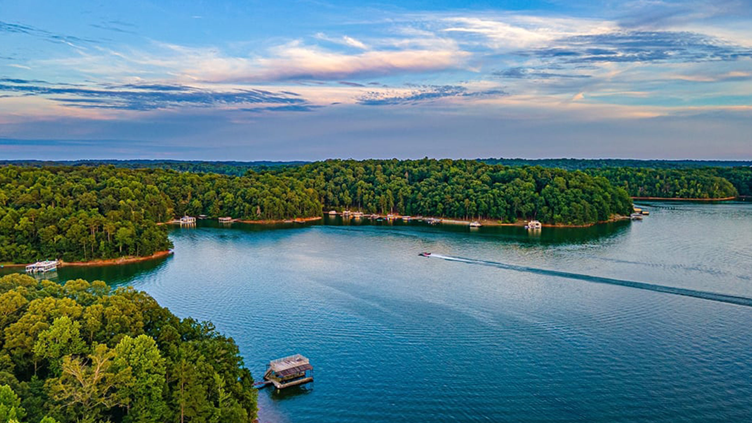Lake and outdoor scenery near Atlanta, GA