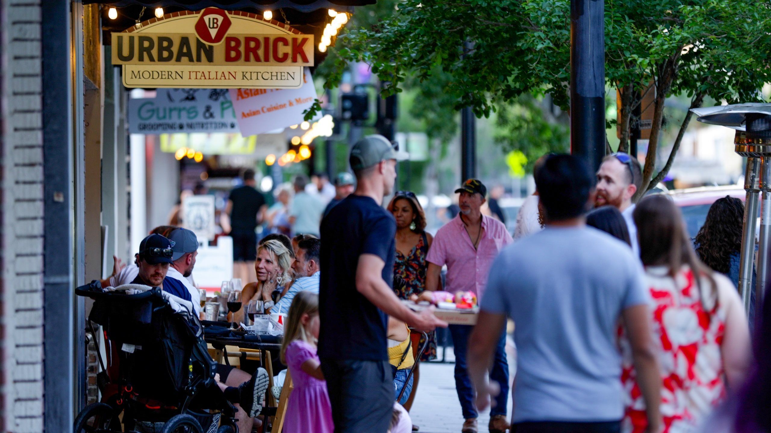 Dining near Cresswind DeLand