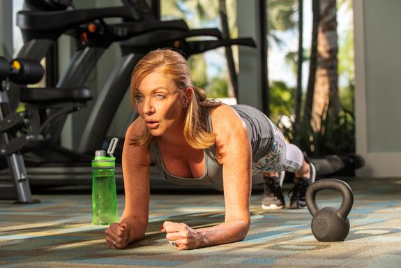 new homes in palm beach gardens, pool, fitness center, clubhouse and amenities
