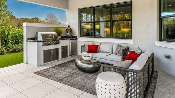 Hudson Model Covered Lanai with Summer Kitchen