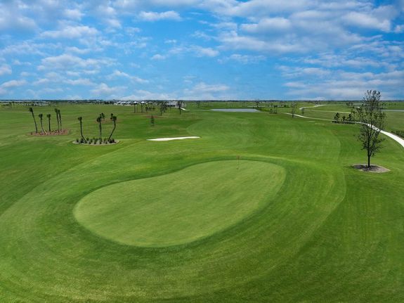 Hole 1 | Green | Astor Creek Golf & Country Club 