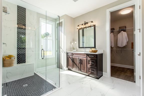 Fir Model Owner's Bath