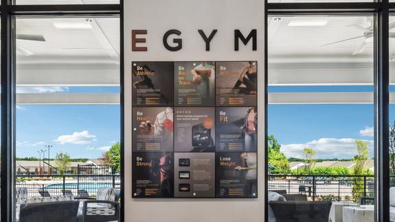 Full-body workout in 20 minutes powered by EGYM. 