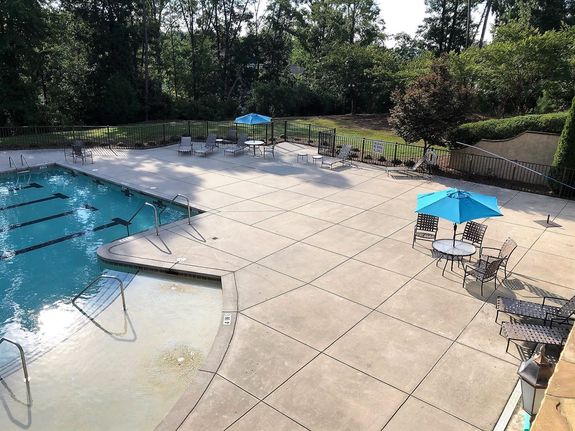 Handsmill Pool and Sun Deck