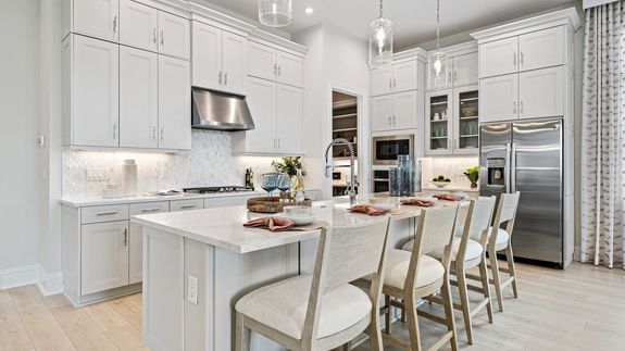 Lila Model | Island Kitchen