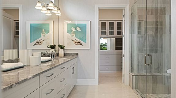 Lila Model | Owner's Bath