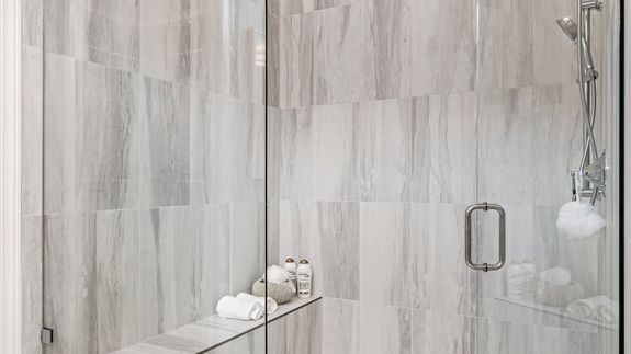 Lila Model | Owner's Bath