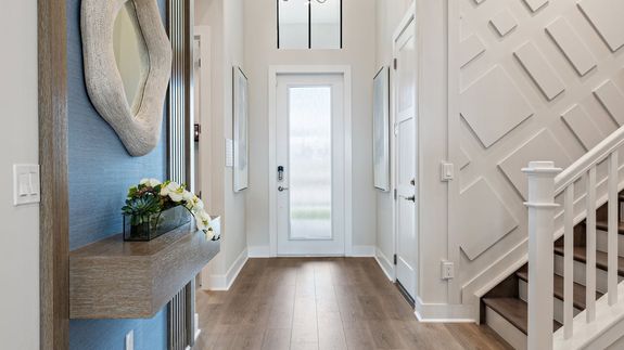 Madison Model | Foyer