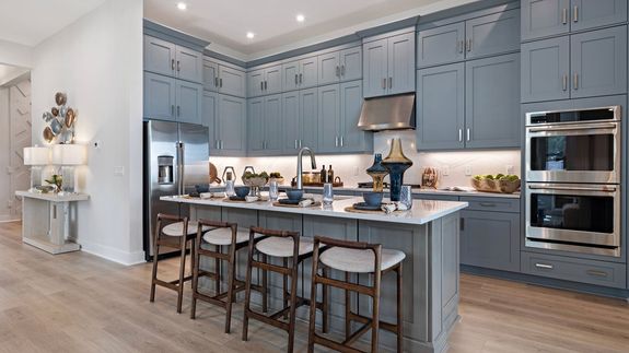 Madison Model | Island Kitchen