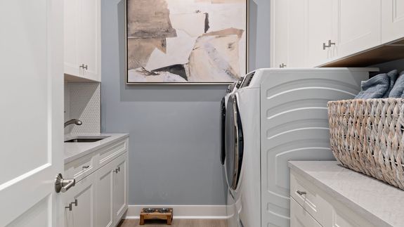 Madison Model | Laundry