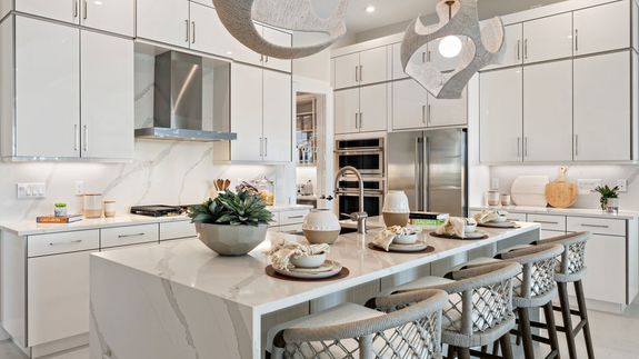 Paige Model | Island Kitchen