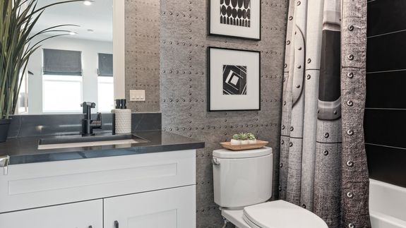 Paige Model | Bonus Room Bath