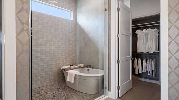 Paige Model | Owner's Bath