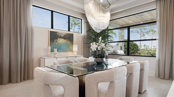 Sydney Model | Dining