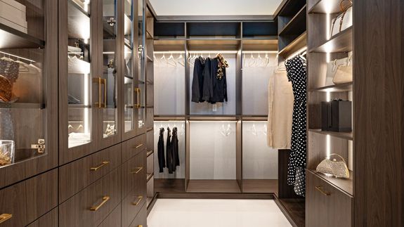 Sydney Model | Owner's Closet