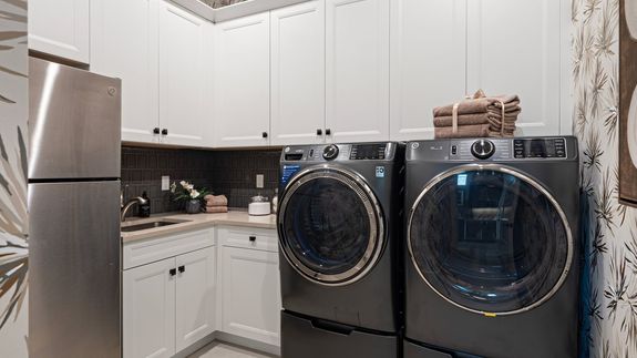 Sydney Model | Laundry
