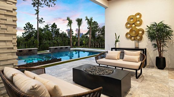 Sydney Model | Lanai to Pool