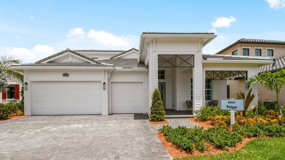 Paige Model | Exterior