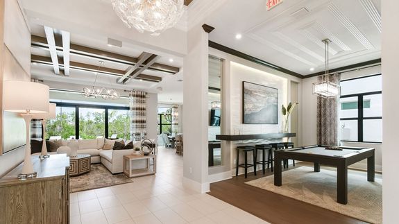 Riley Model | Foyer