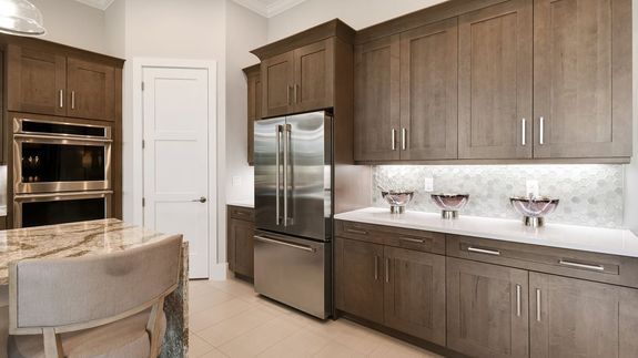 Riley Model | Island Kitchen