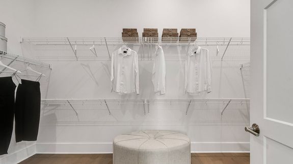 Riley Model | Owner's Walk-In Closet