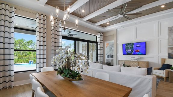 Julia Model | Dining Area