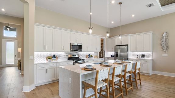 Julia Model | Island Kitchen