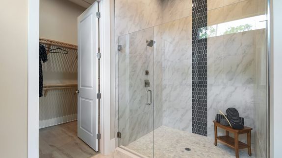 Julia Model | Owner's Bath