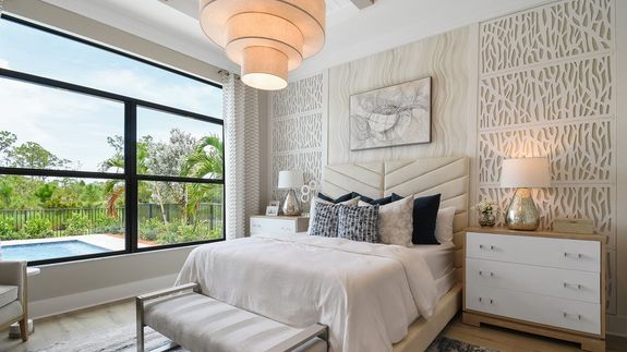 Julia Model | Owner's Suite