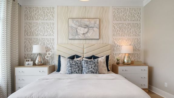 Julia Model | Owner's Suite